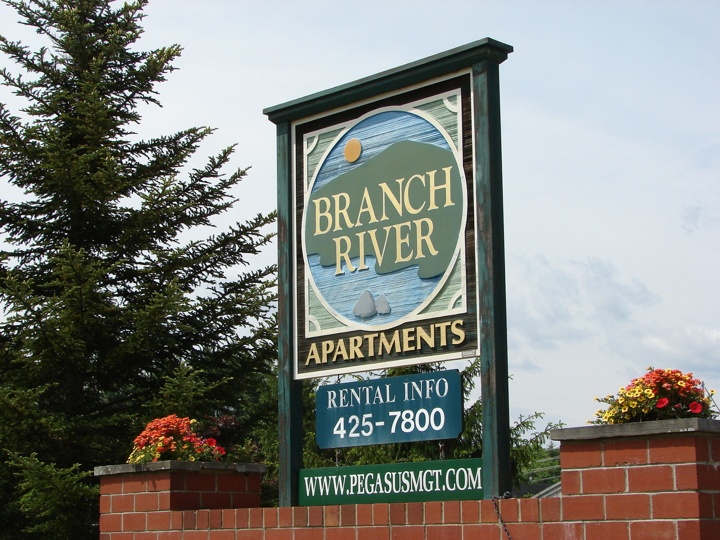 Raymond Apartment: 310-312 Route 27