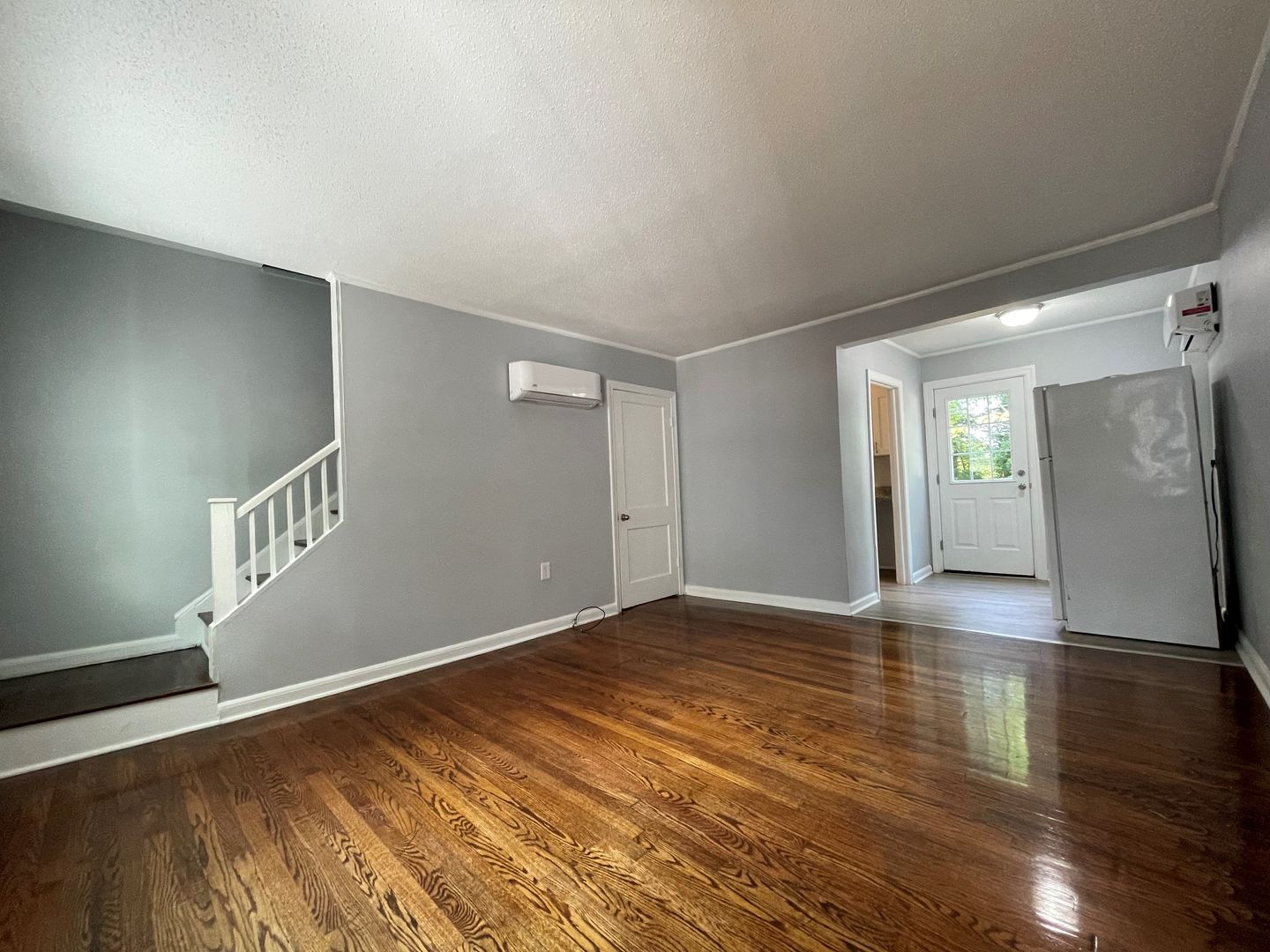 Siler City Apartment: 730 W Dolphin St