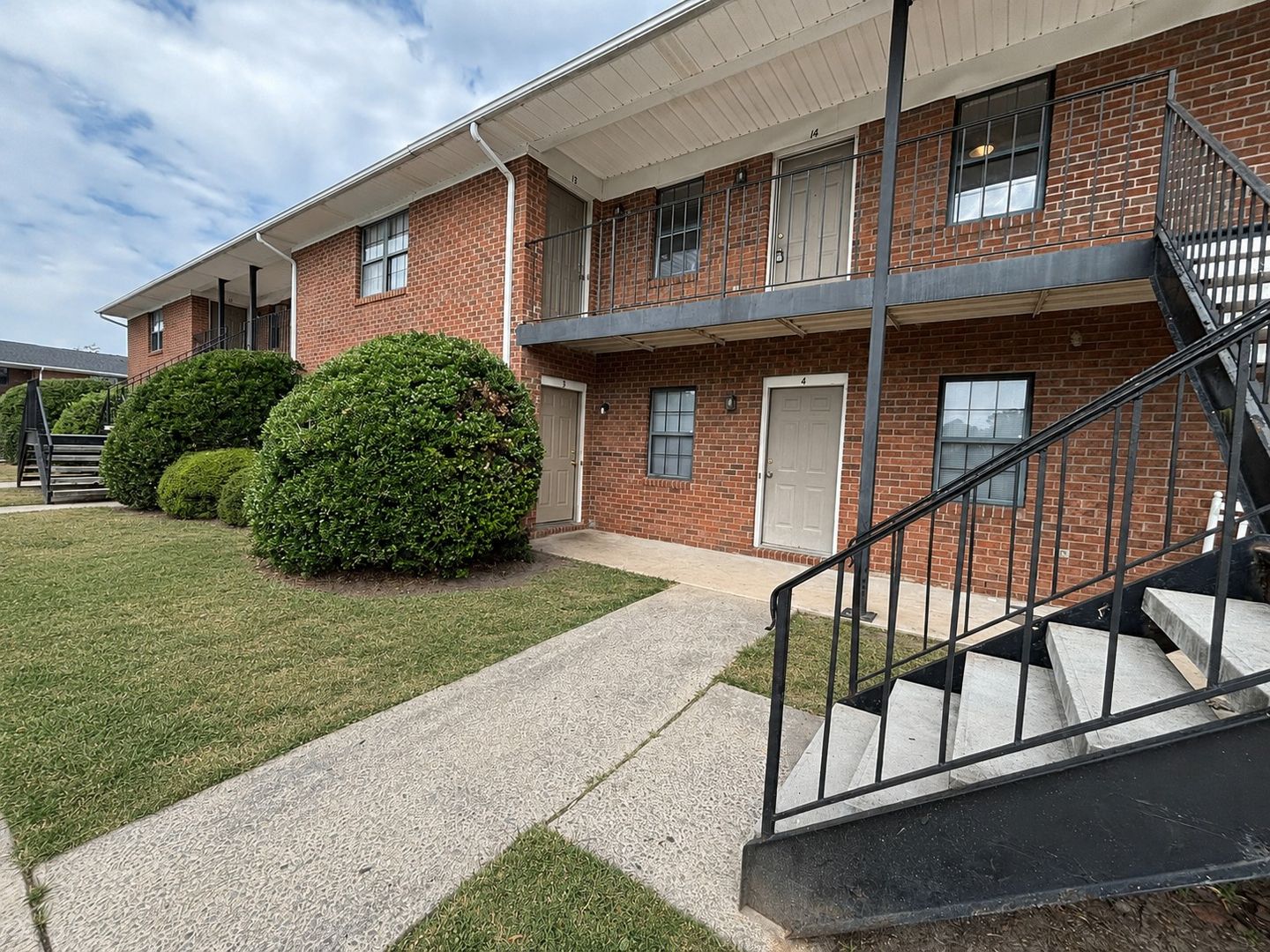 Ivy Court 3 of 13
