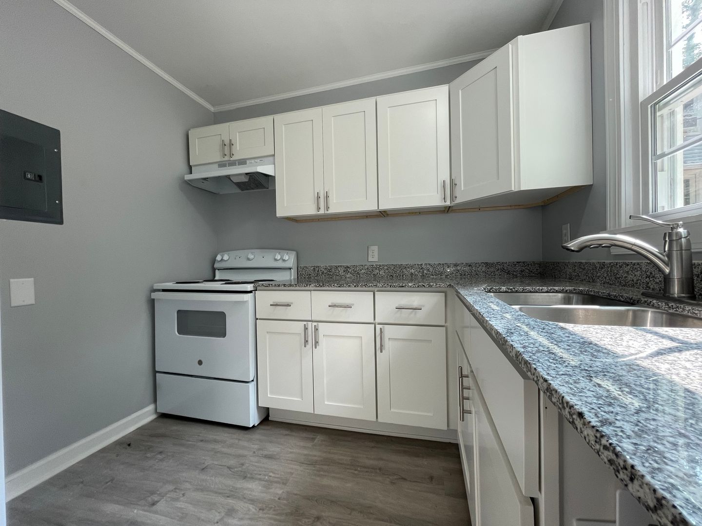 Siler City Apartment: 730 W Dolphin St