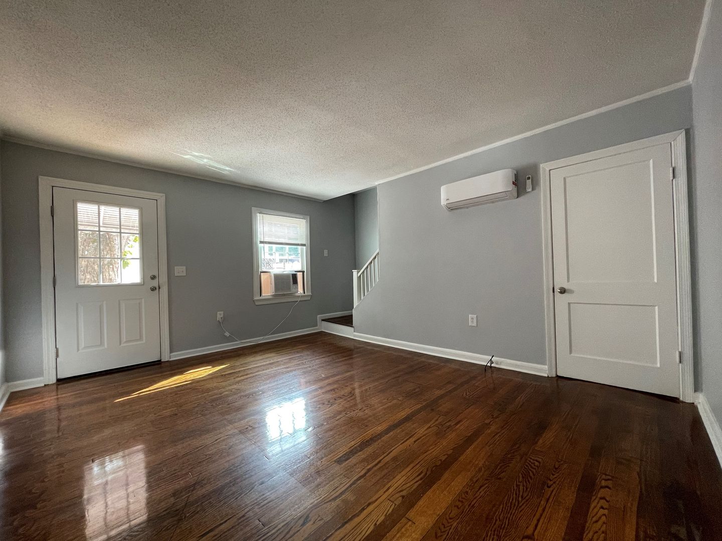 Siler City Apartment: 730 W Dolphin St