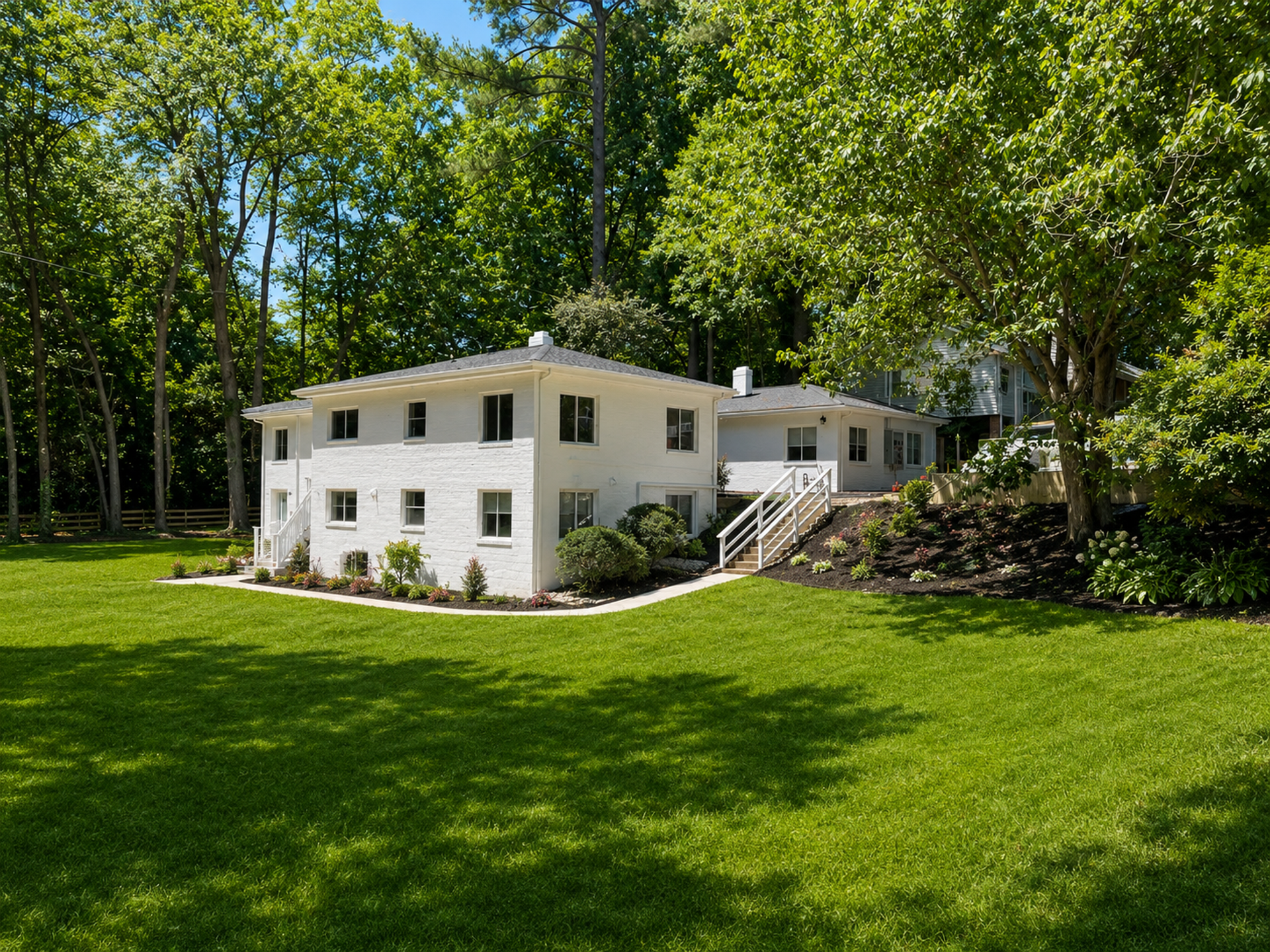 Raleigh Apartment: 3005 Leonard St