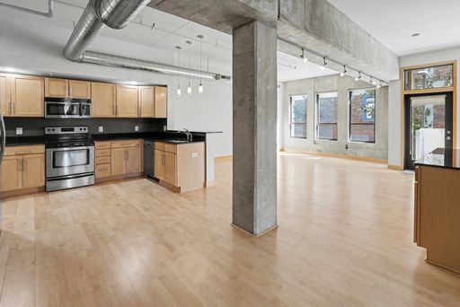 Condo - $1750 Rent - 2 bed – photo 1