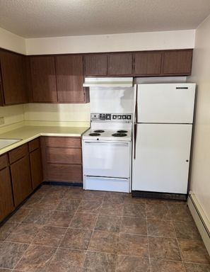 Rent: 2 bed unit – photo 1