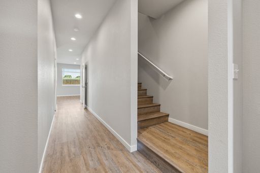 ** 1 MONTH FREE ** Modern 3-Bedroom Townhome in Kennewick – photo 1