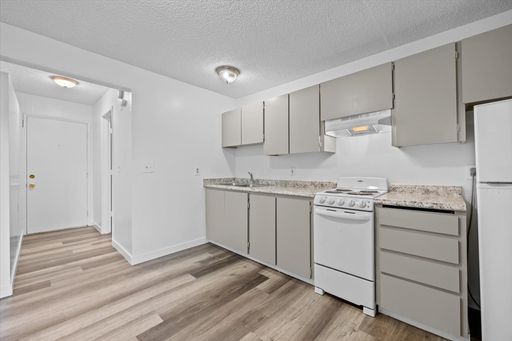 ** 1 MONTH FREE ** Remodeled Studio Apartment in Walla Walla – photo 1
