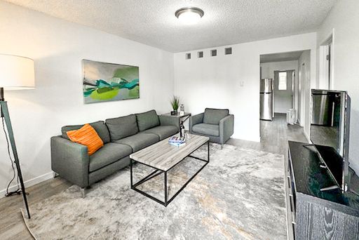 ** $99 FIRST MONTH ** Remodeled 2-Bedroom Unit Near WSU Campus