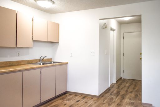 ** 1 MONTH FREE ** Studio Apartment in Walla Walla