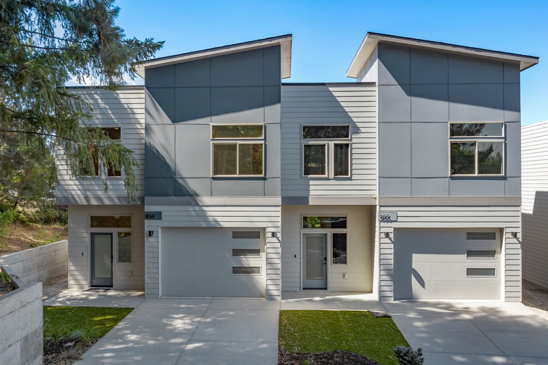 Prosser Condo: 915-959 Hidden Lane PR