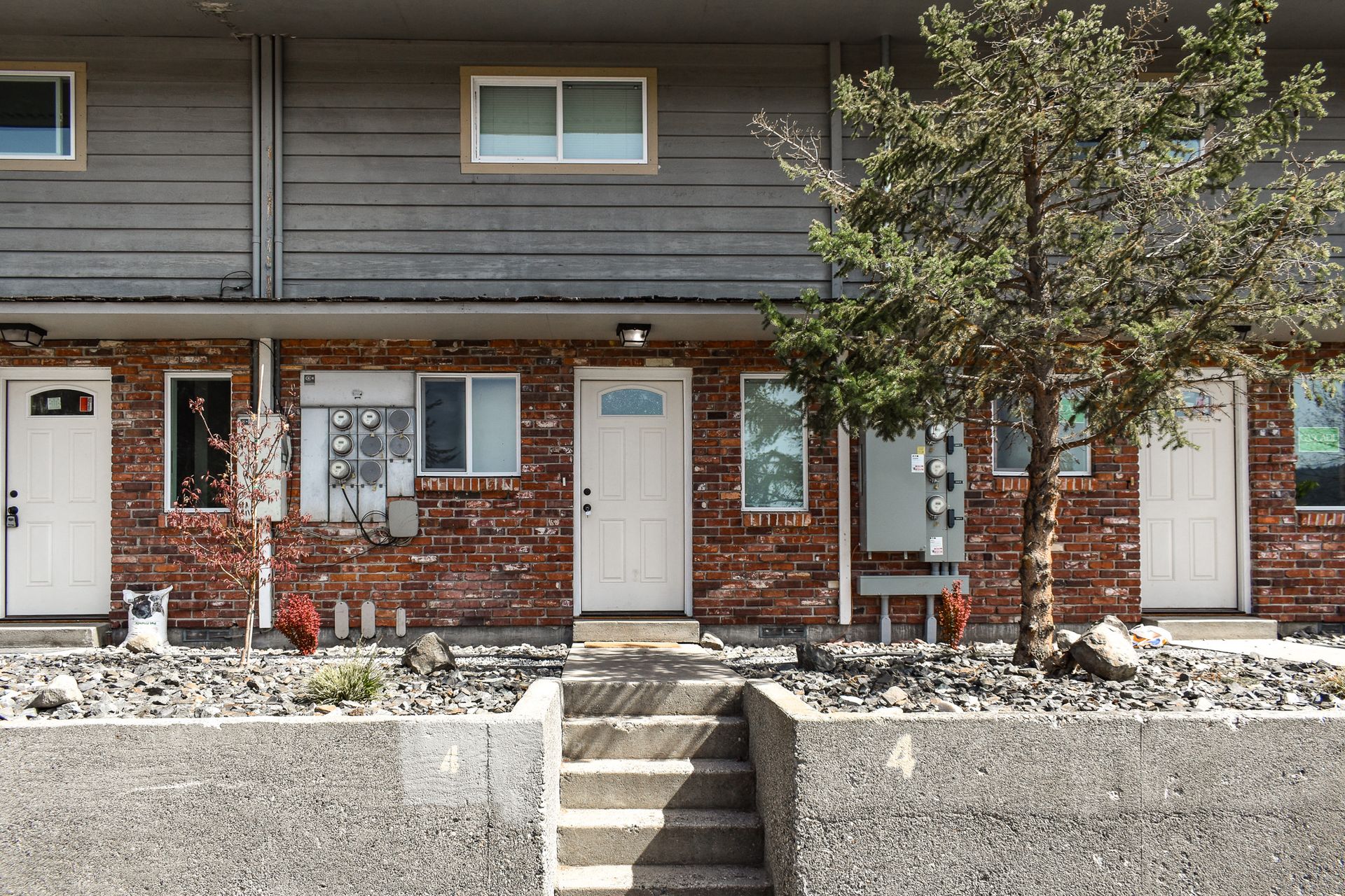 East Wenatchee Apartment: 1345 N Devon Ave