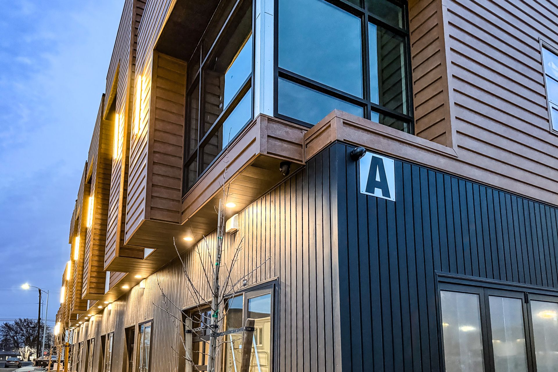 Kennewick Townhome: 212 N Elm St