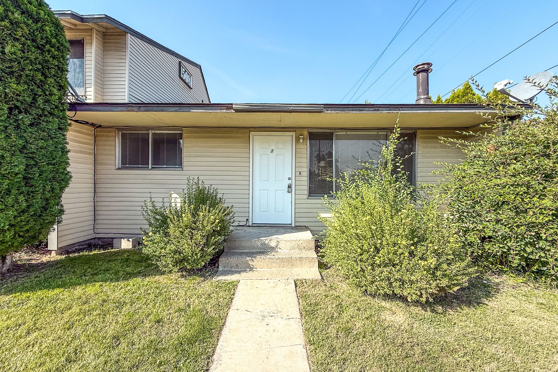 Mead Ave Yakima Apartments