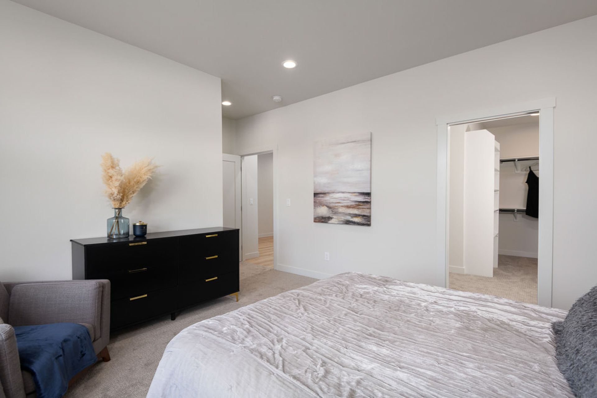 Hidden Hills Condominiums 4 of 12