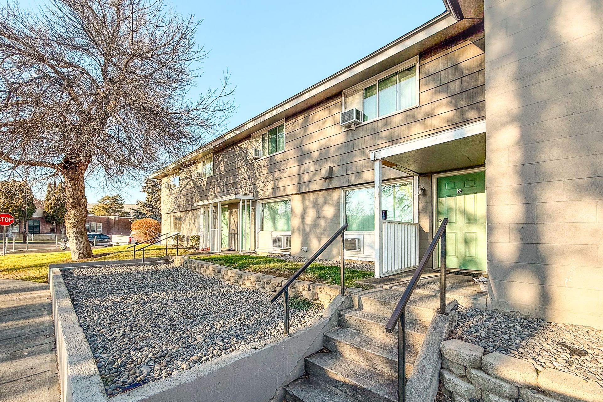 Ephrata Apartment: 510-550 C St NW