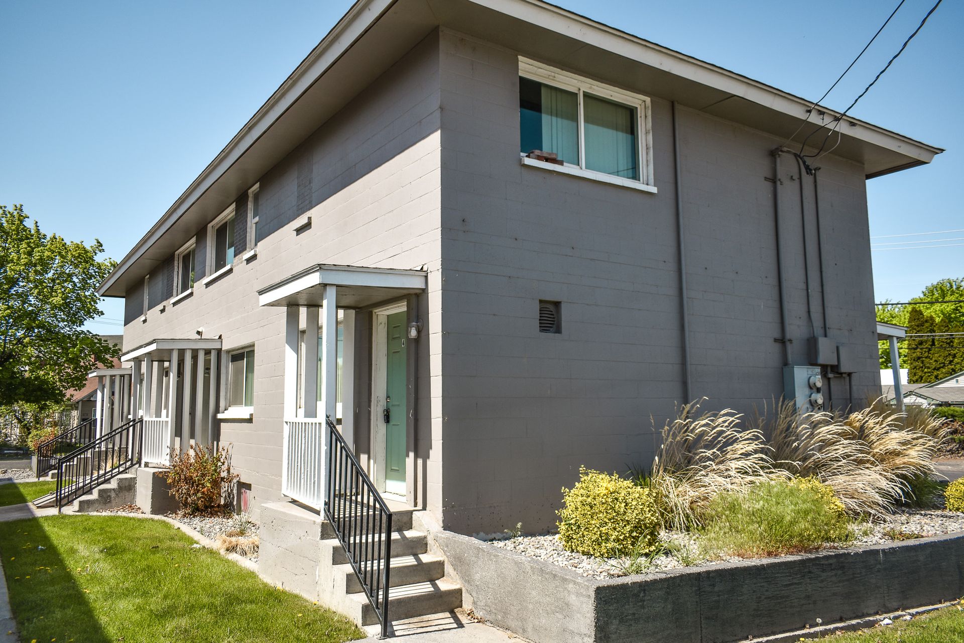 Ephrata Apartment: 510-550 C St NW