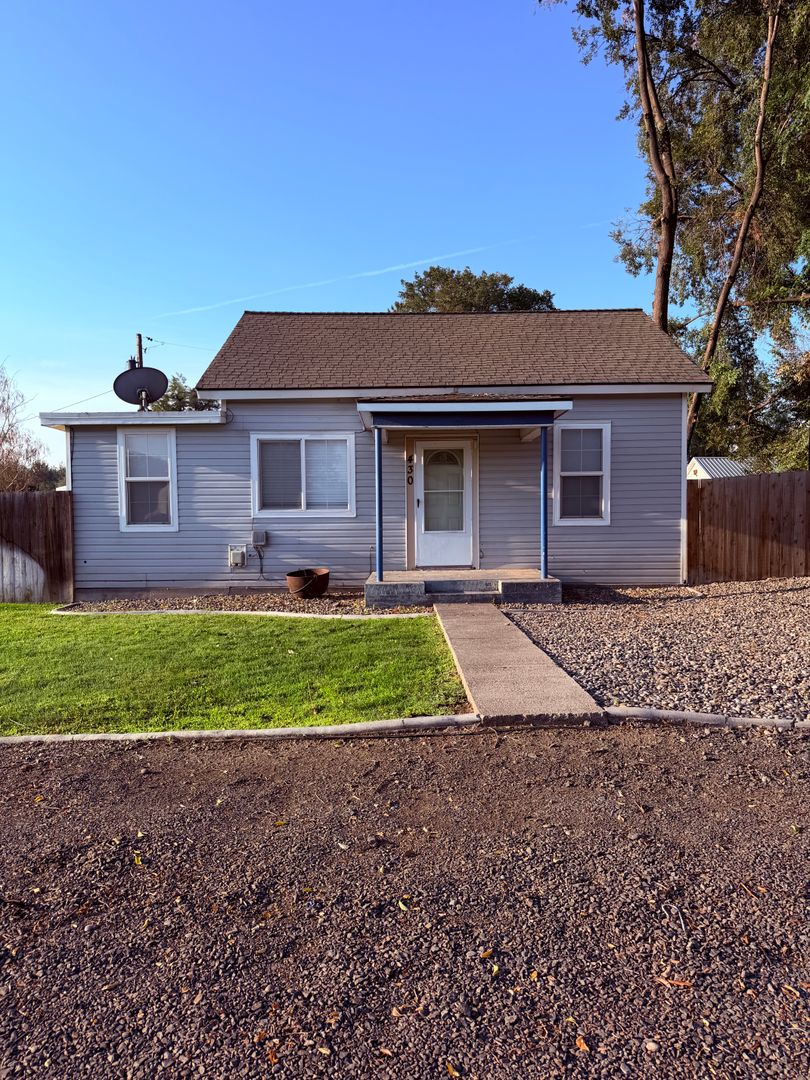 Echo House: 430 W Kennedy