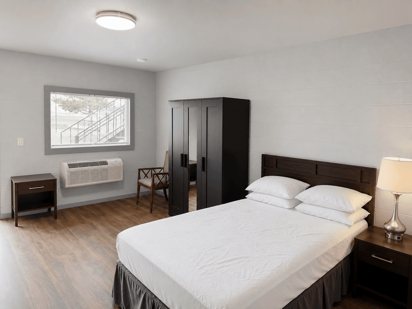 Pendleton Apartment: 74149 Barnhart RD