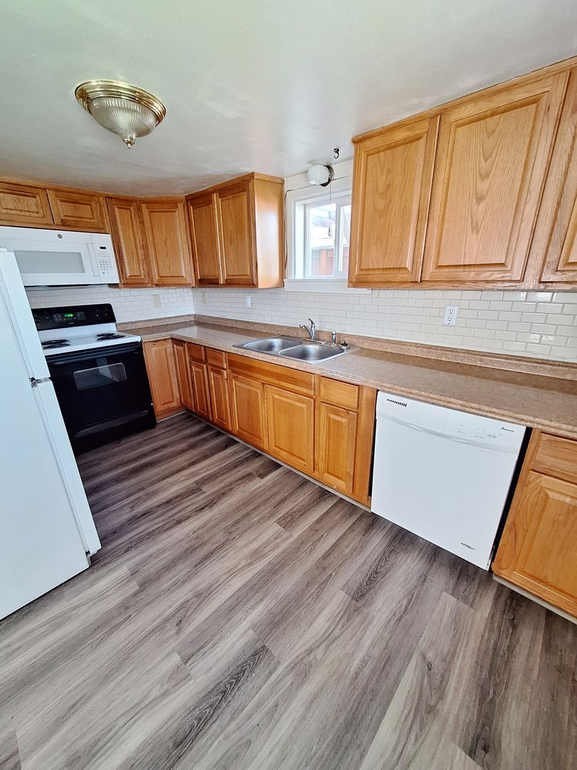 Pendleton House: 409 NE 37th