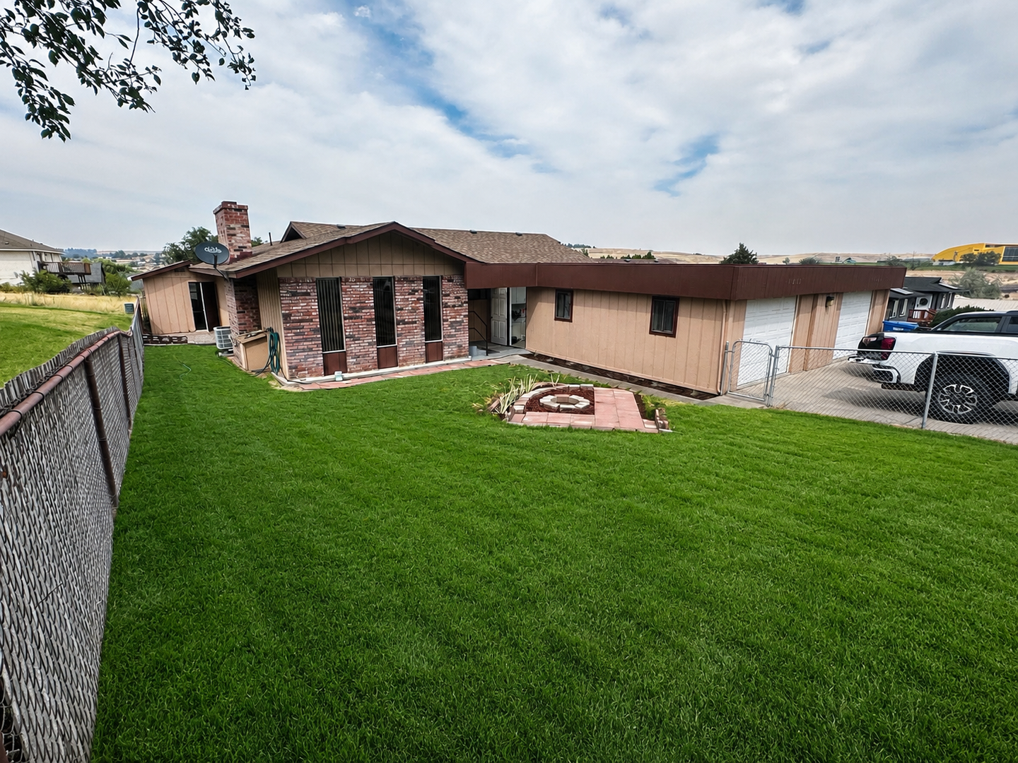 Pendleton House: 1211 SW Zeta Court