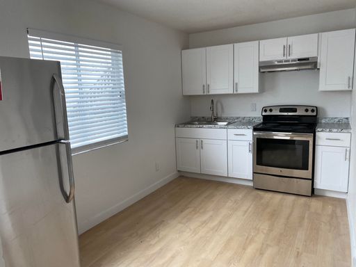 3121 W Melvin Ave, Unit 1 – photo 1