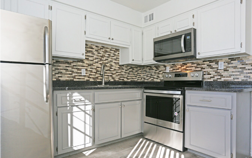 4117 W Lamar Rd - 4117-3, Apt 3 – photo 1