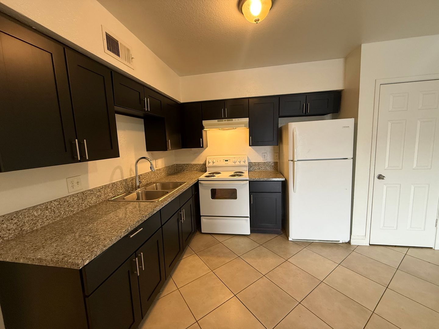 Phoenix Apartment: 6721 N 25th Drive