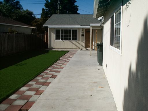 Beautiful Belmont Duplex Unit in a Prime Peninsula Location!