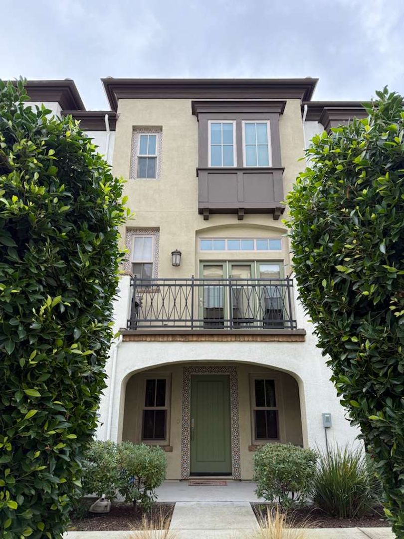 Mountain View Townhome: 121 Sonoma Ter