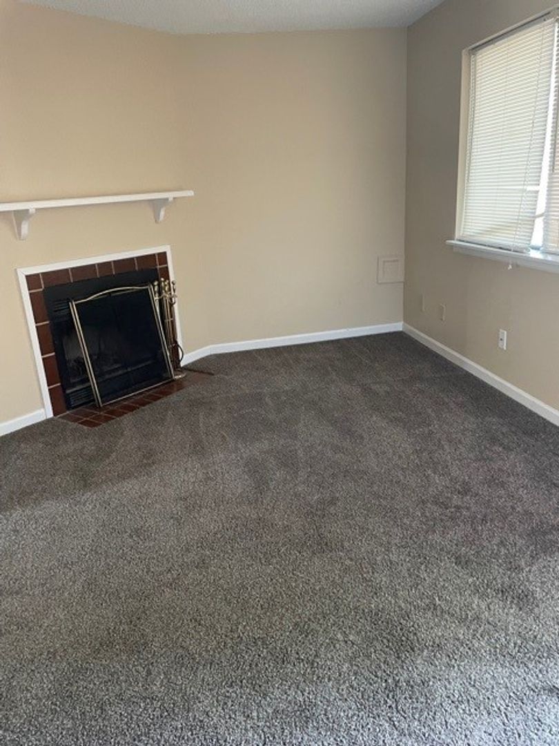 Boulder Condo: 3460 Colorado B-4