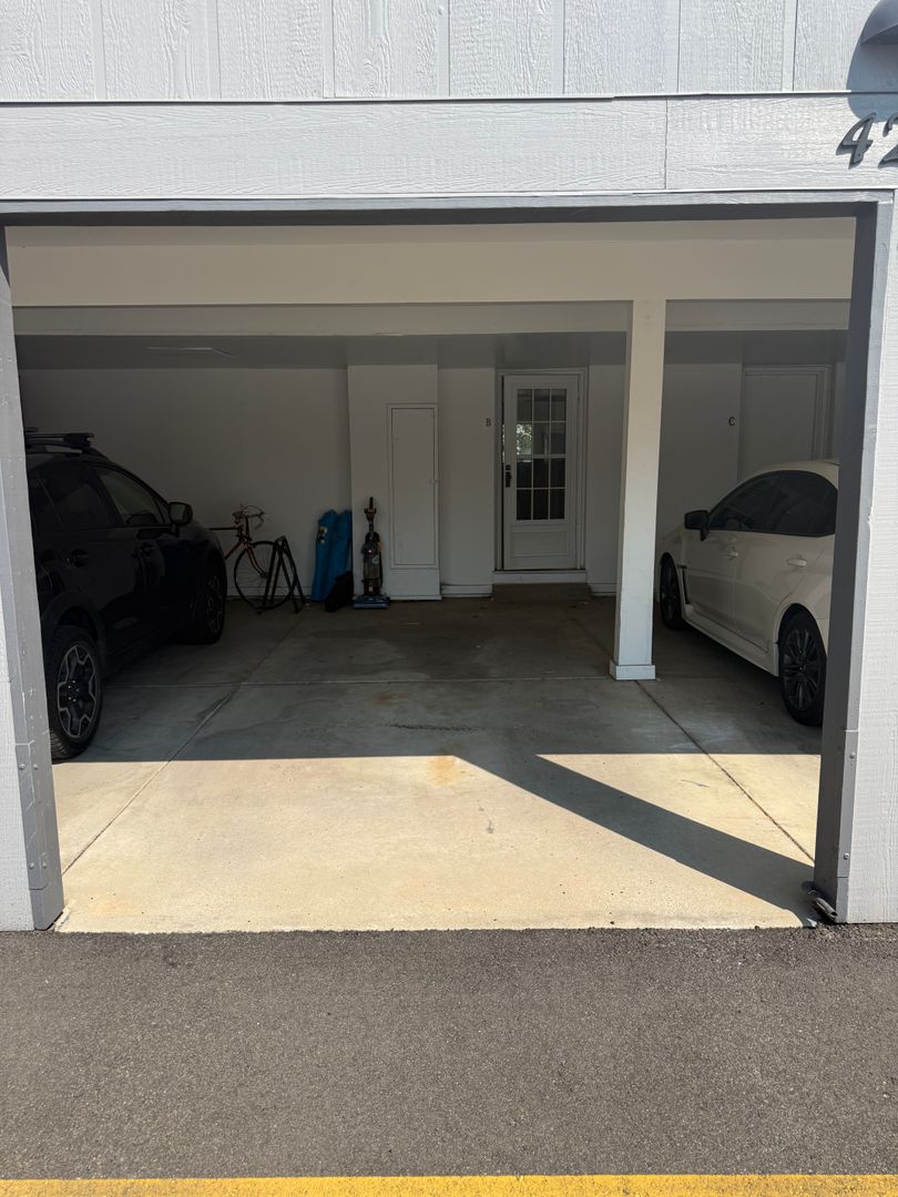 Parking at mo4237