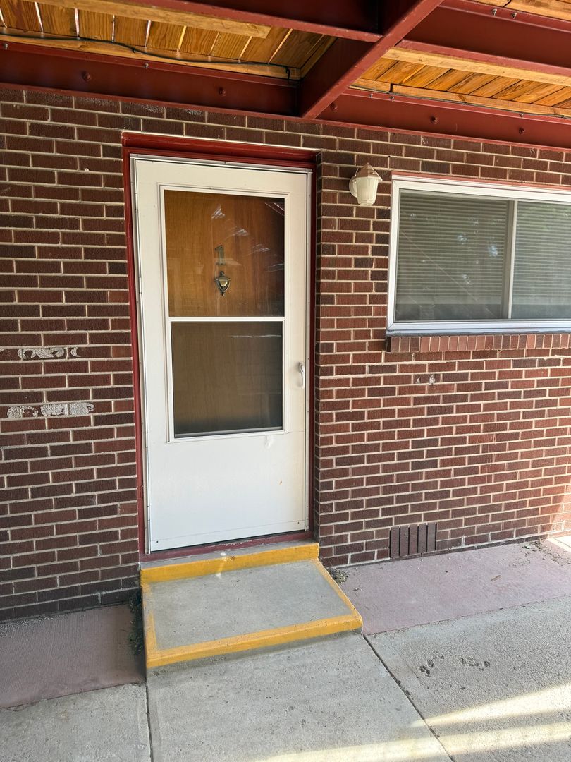 Longmont Apartment: 225 Terry