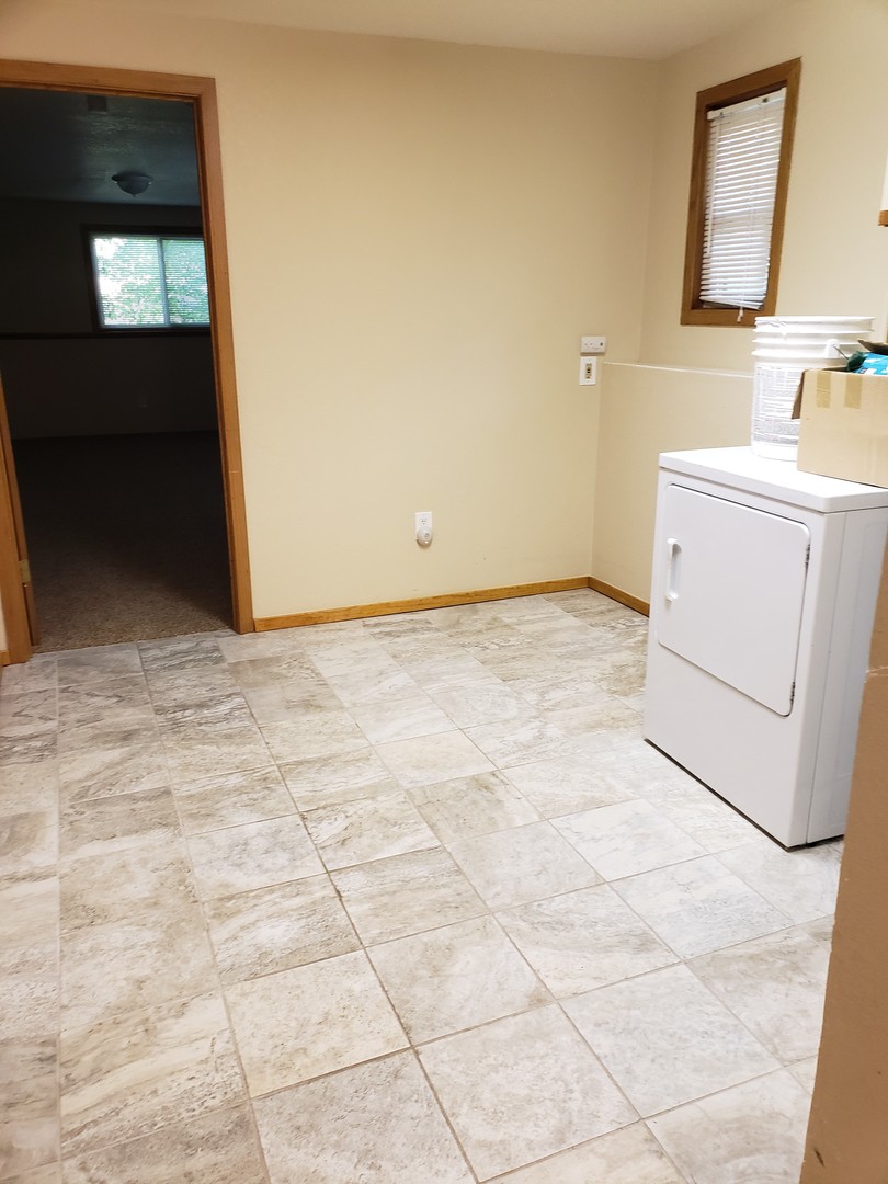 Boulder House: 3895 Birchwood
