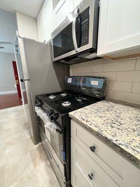 Studio Apartment – 808 S. 2nd Street #2C, Philadelphia, PA 19147