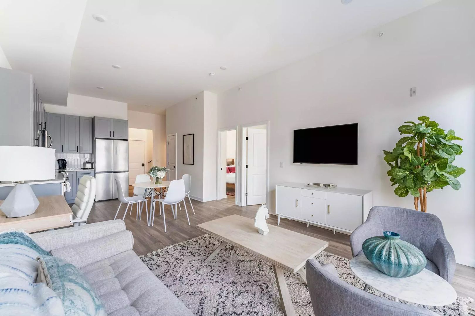 Philadelphia Apartment: 521 N 41st Street