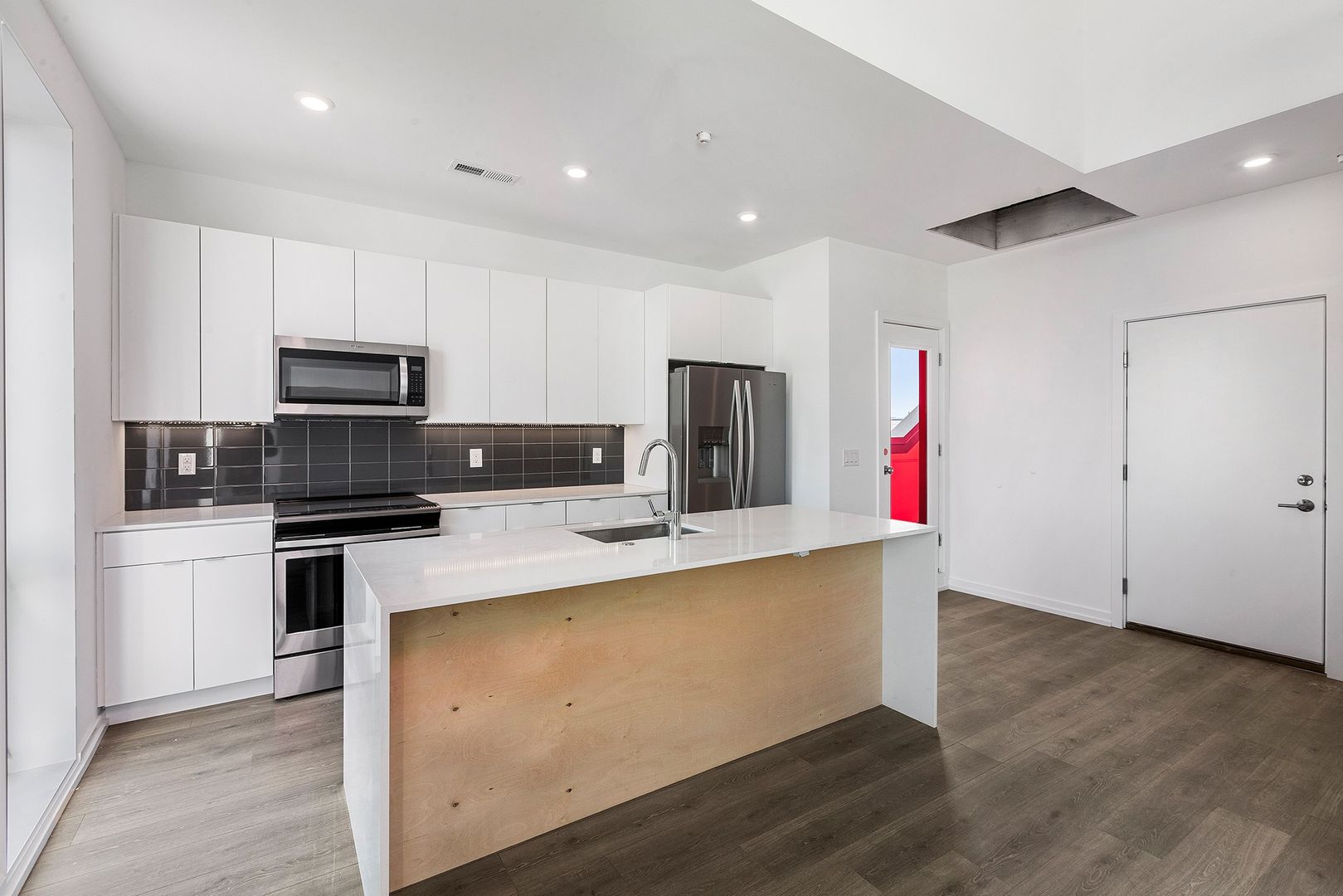 Philadelphia Apartment: 1229-31 N. Front St