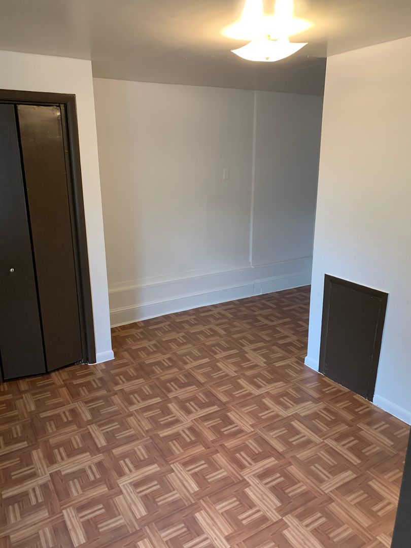 Philadelphia Apartment: 175 W Berks St