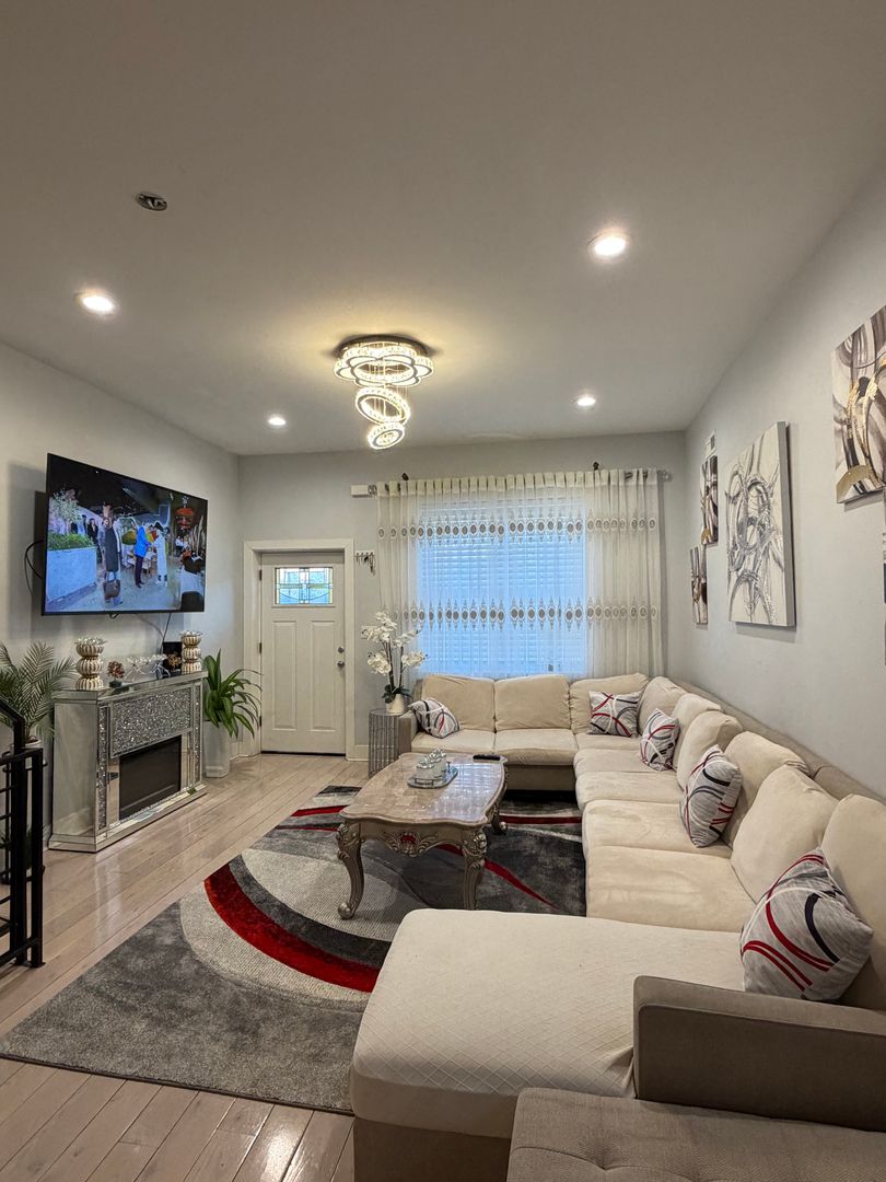 Philadelphia House: 2666 E Tioga Street