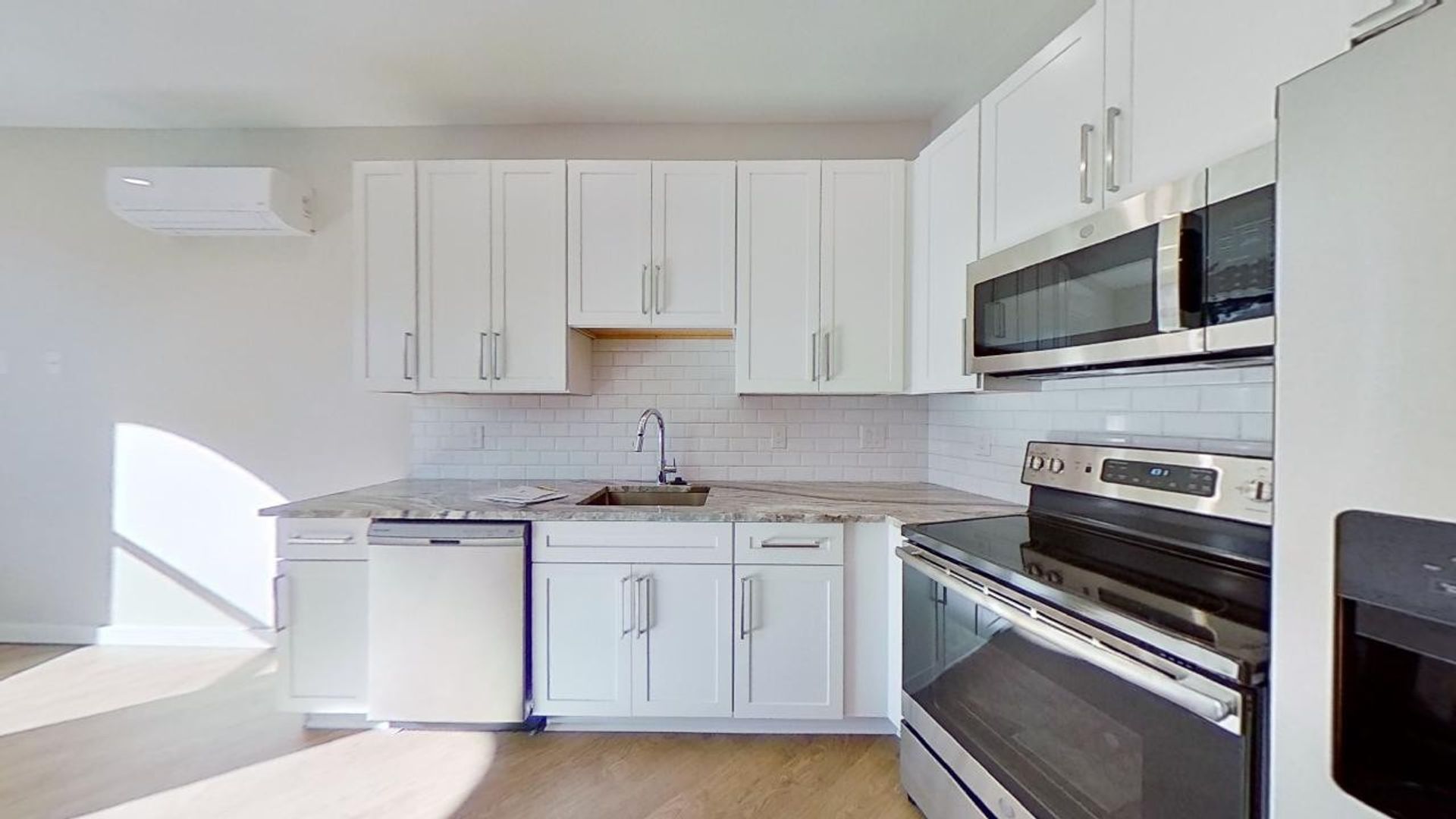 Philadelphia Apartment: 3859 Lancaster Ave