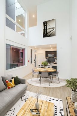 Phenomenal 2 Bedroom+1 Office in Modern Building! Now Offering 1 month FREE – photo 1