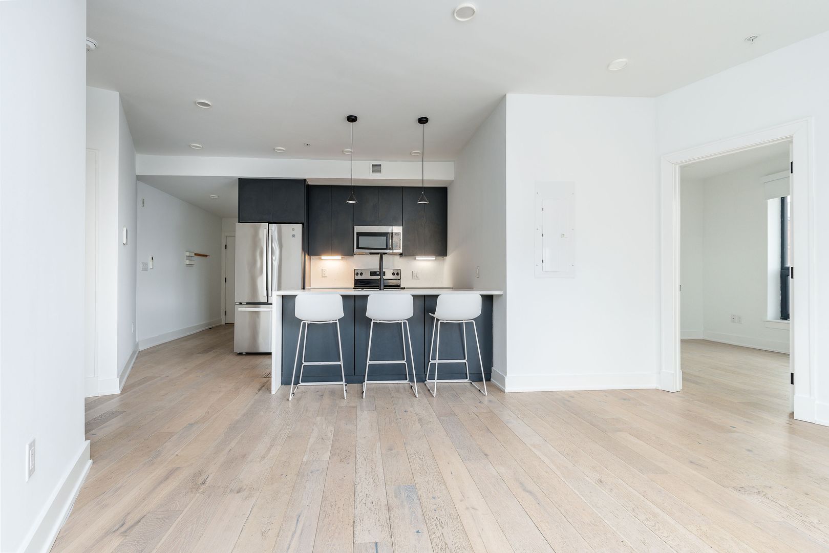 Philadelphia Apartment: 965 Frankford Ave