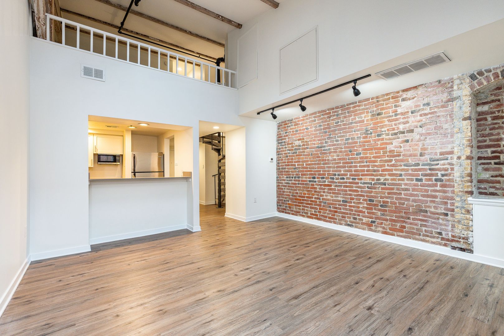 Philadelphia Apartment: 303 Vine Street