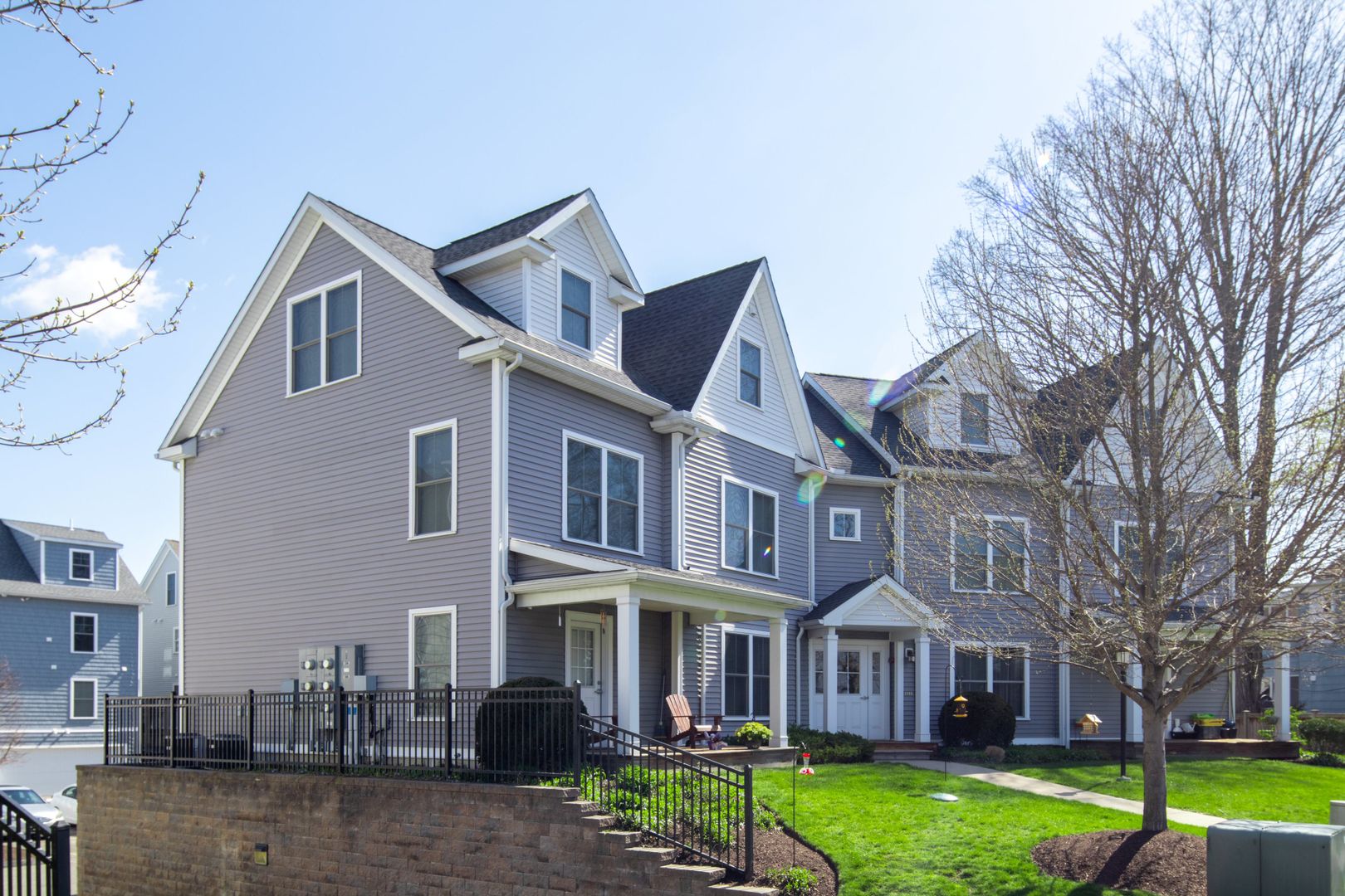 Norwalk Townhome: 15 West Main St