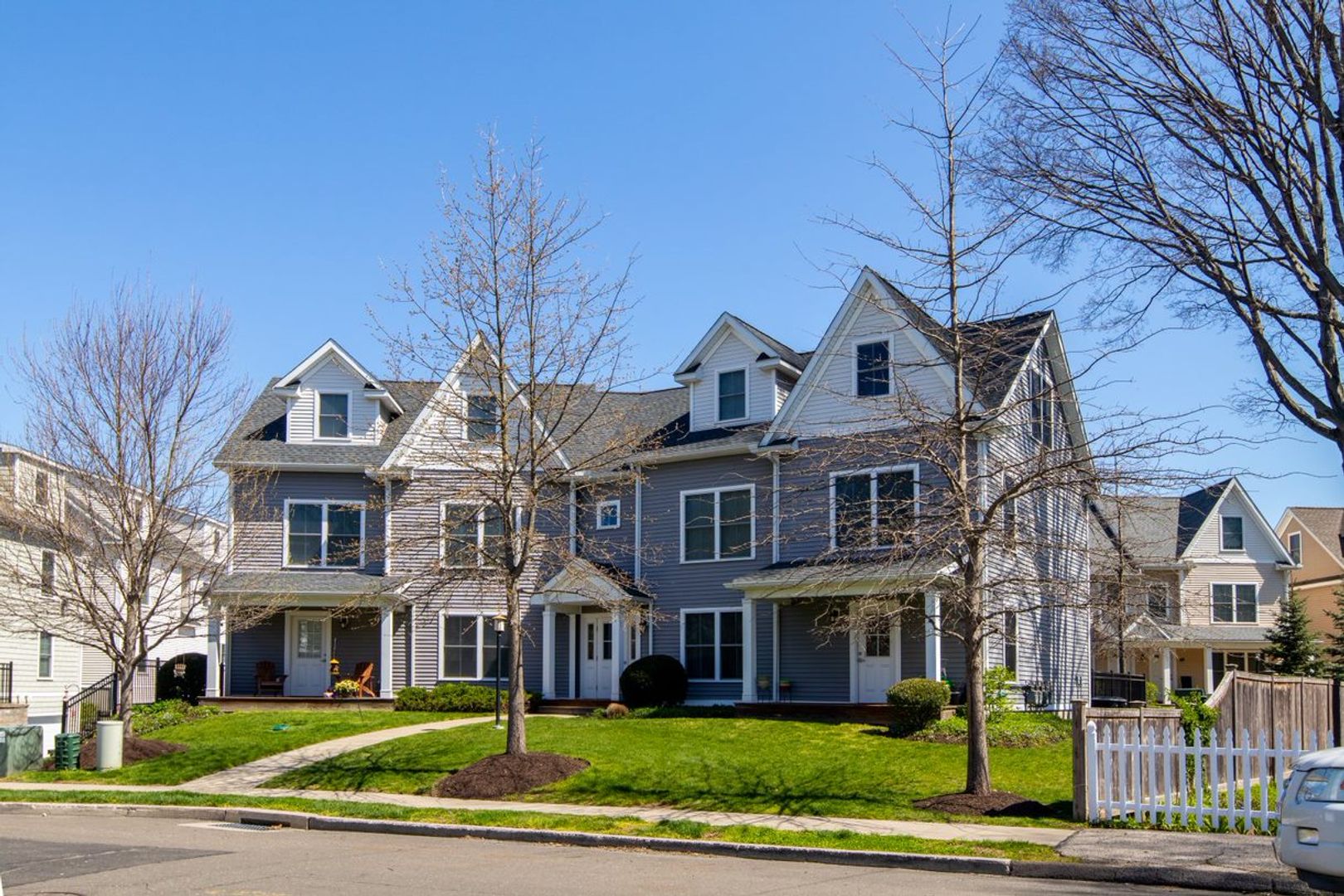 Norwalk Townhome: 15 West Main St