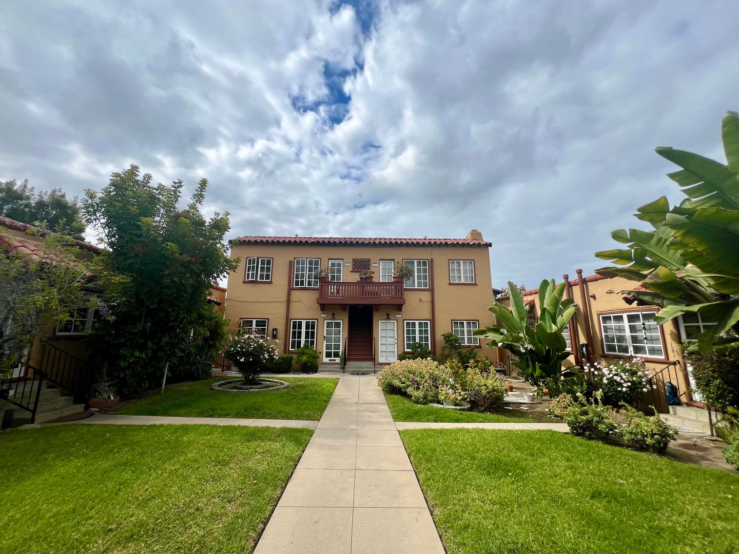 San Diego Apartment: 2401-15 G Street