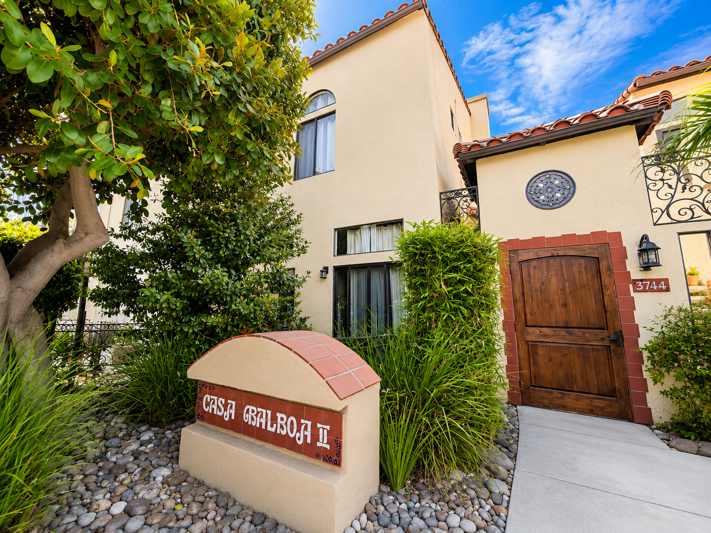 San Diego Condo: 3744 Arnold Ave #5