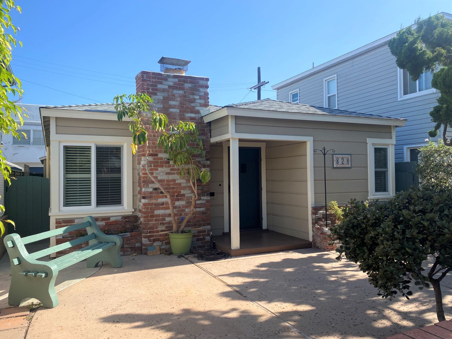 San Diego House: 828 Avalon Ct.