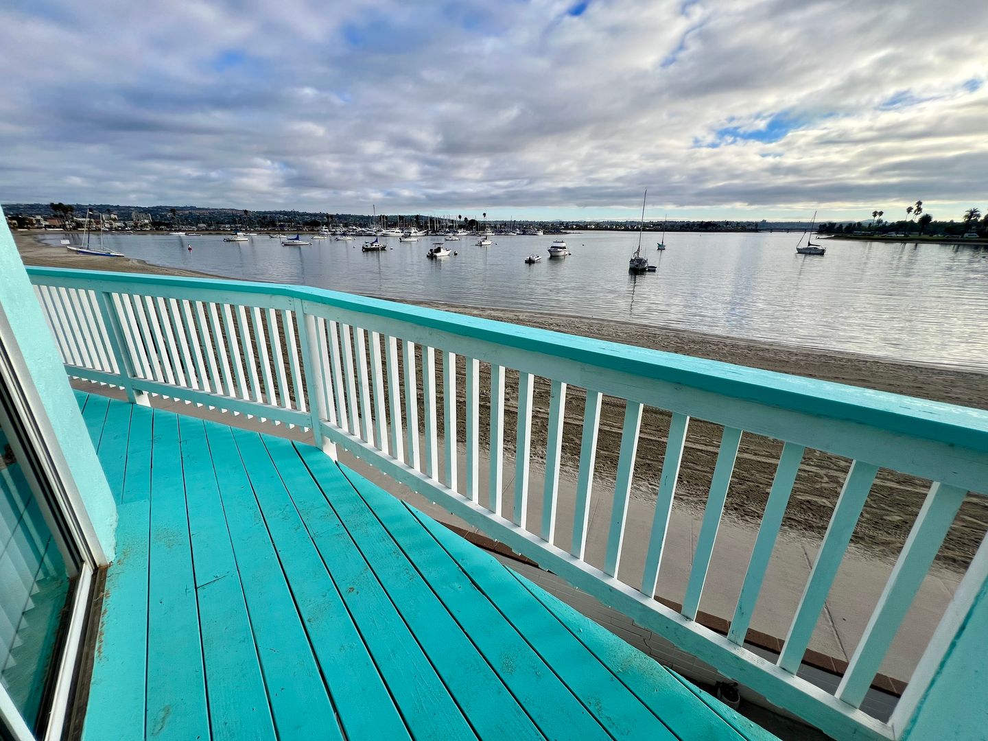 San Diego Apartment: 3333 Bayside Walk