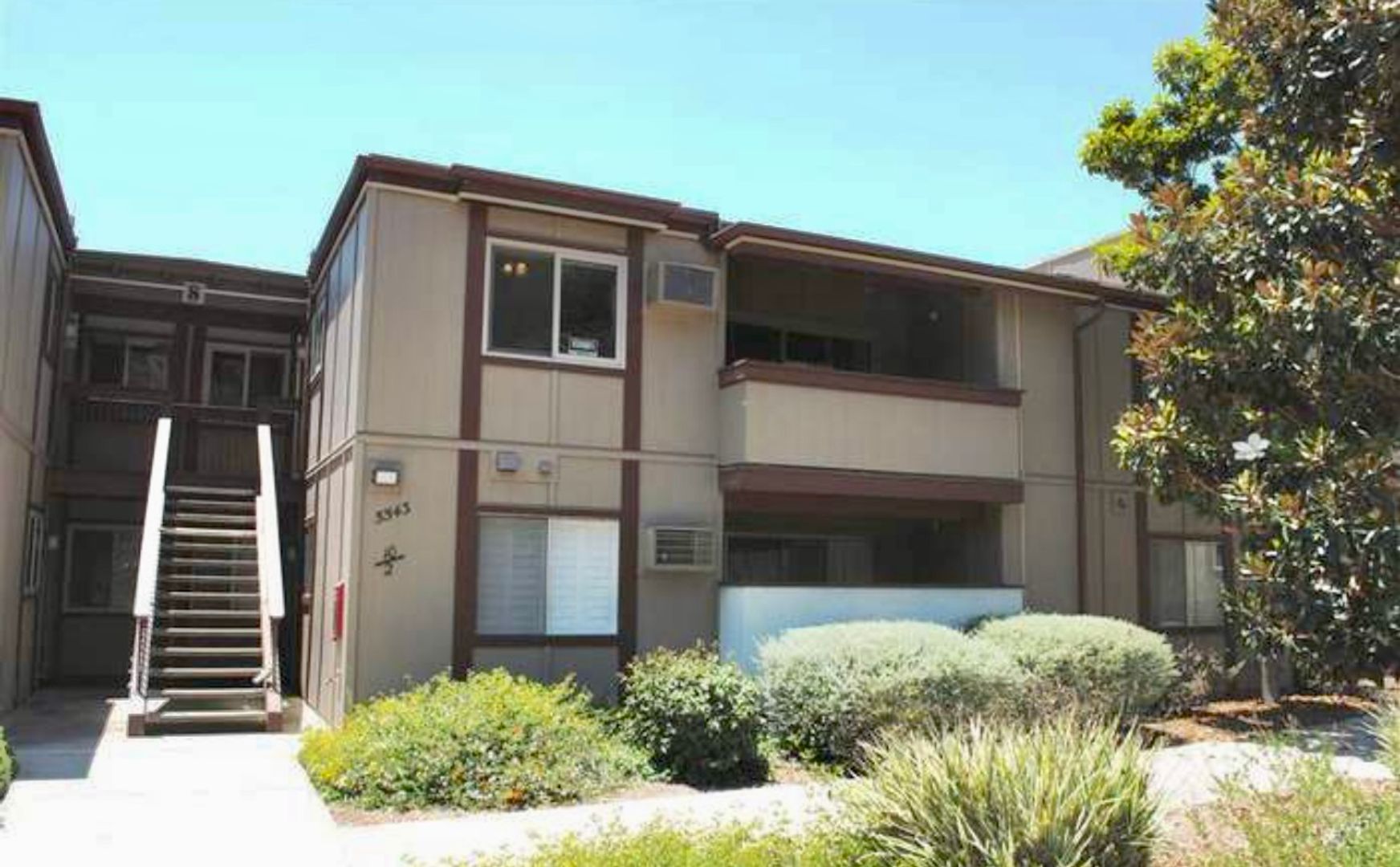 San Diego Condo: 5543 Adobe Falls Rd. #16