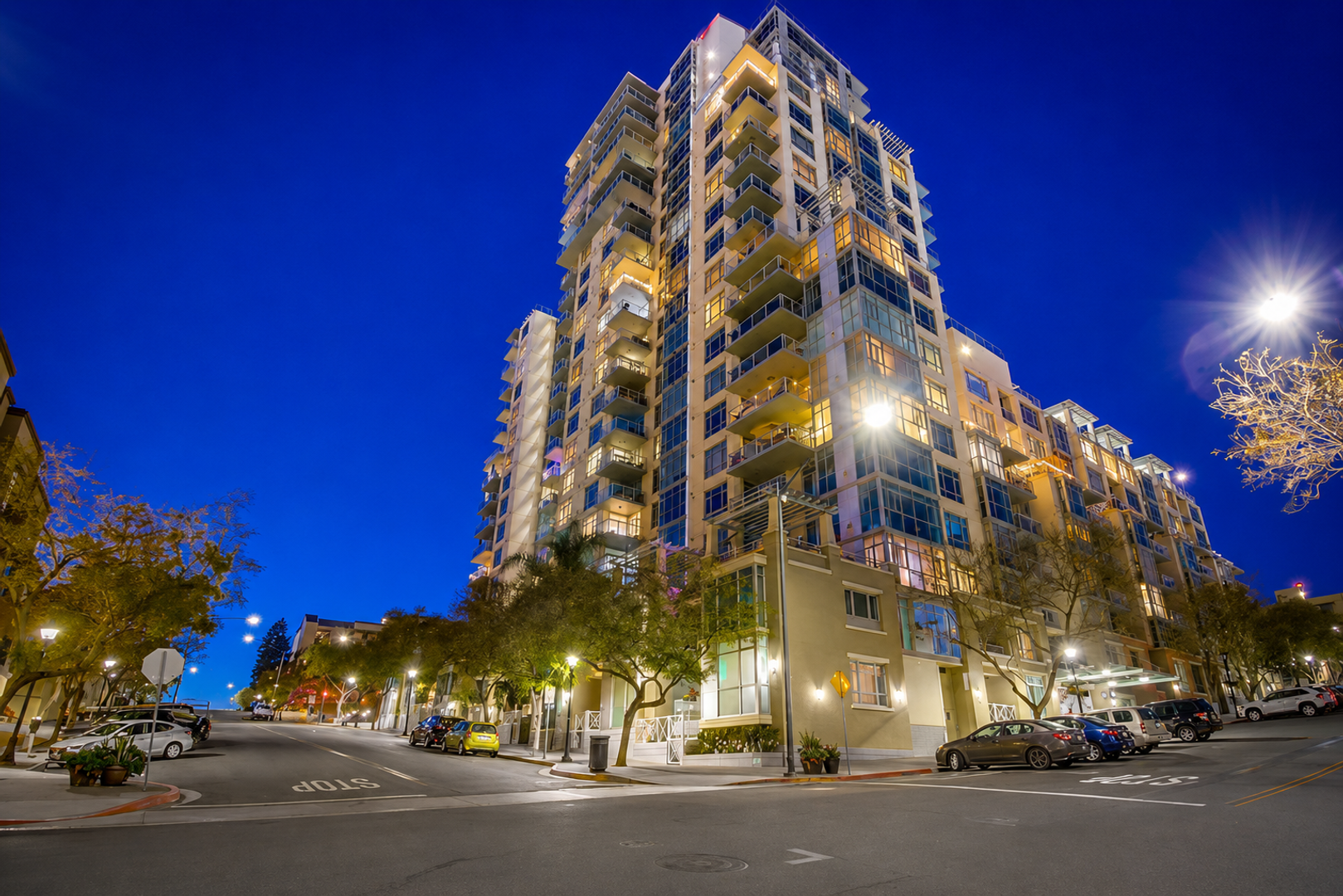 San Diego Condo: 850 Beech St Unit 304