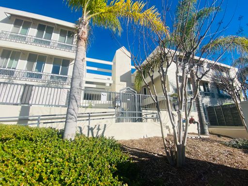 MOVE-IN SPECIAL! $500 MOVE-IN FUNDS! Adorable 2BR/2BA Condo – photo 1
